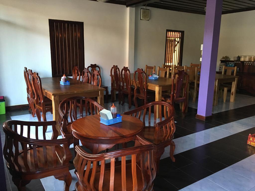 Central Backpacker Hostel Luang Prabang Exteriör bild