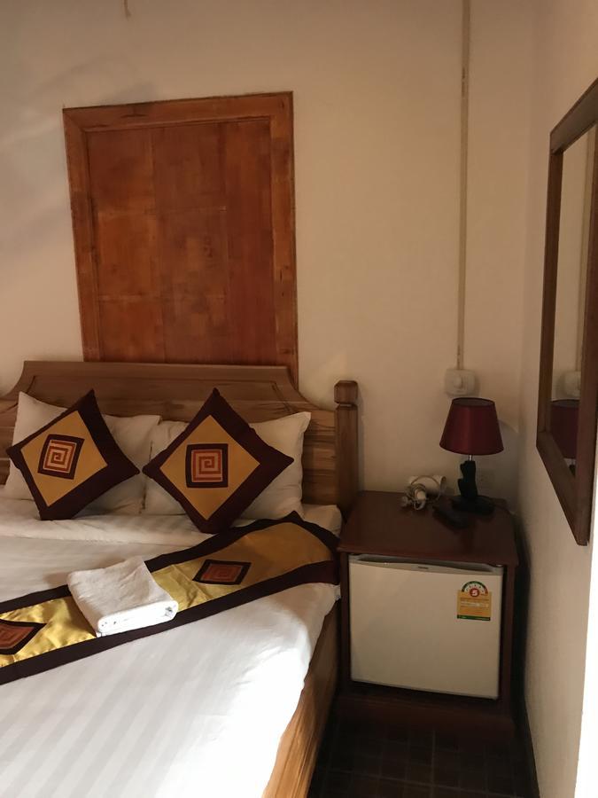 Central Backpacker Hostel Luang Prabang Exteriör bild